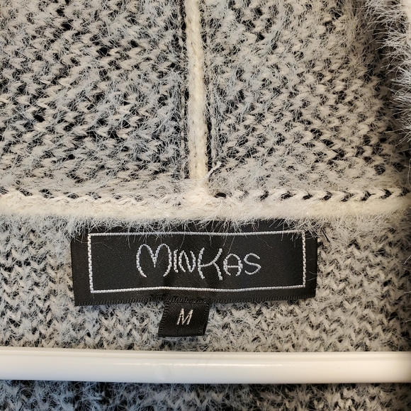 MinKas Soft Fuzzy Cardigan Medium Boho Aztec Design Pompoms Fall Winter - Picture 3 of 4